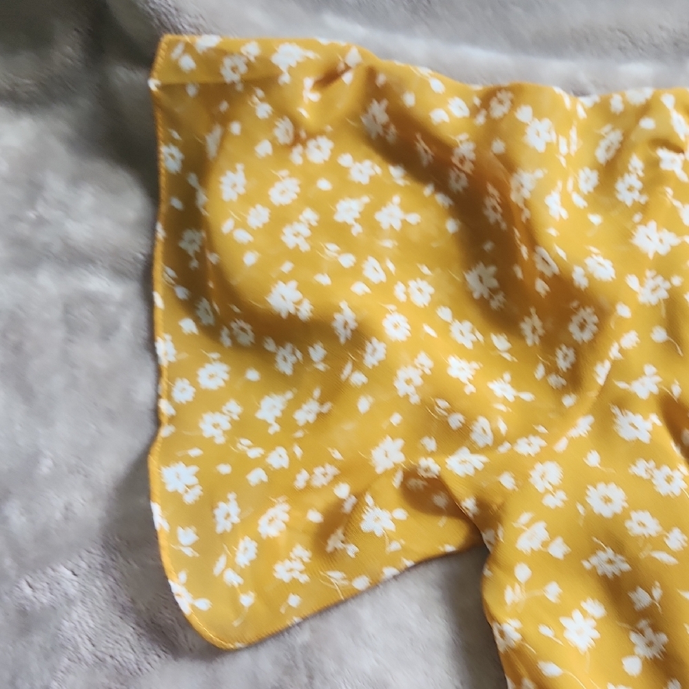 essue Mustard Yellow Floral Button-Front Midi Dress - Picture 5 of 11